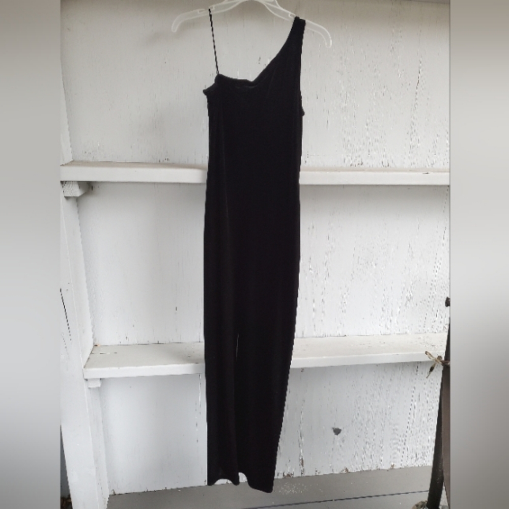 Vintg Jump Apparel Long Black Velvet dress single shoulder w/ opt. spaghetti stp